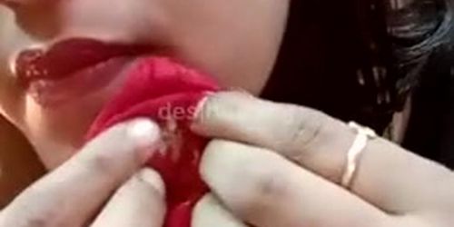 Stripchat Stream Spreading Her Legs And Showing Her Pussy??