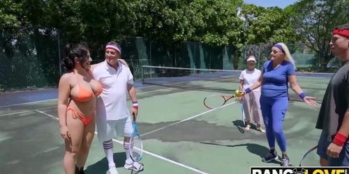 Horny Family Tennis Game 