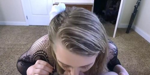 Blonde slut lubricates well with her mouth to get fucked