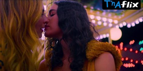 Fernanda Paes Leme Lesbian Scene  in Bia AND Victor: Love Of My Life (Bruna Marquezine)