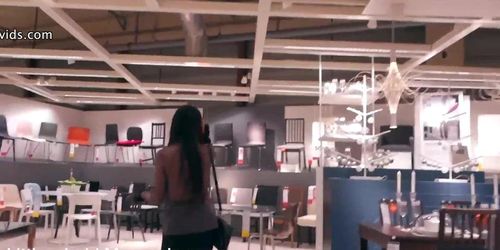 Plaisirs Anales Chez IKEA