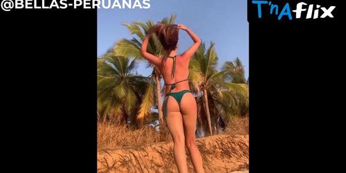 Areliz Benel Bikini Scene  in Al Fondo Hay Sitio