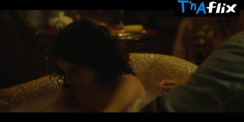 Claudia Traisac Lesbian Scene  in La Vida Breve