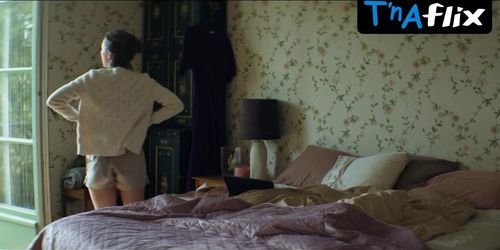 Felice Jankell Sexy Scene  in Paradis City
