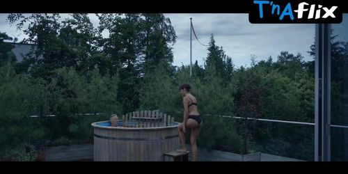 Amanda Radeljak Butt,  Breasts Scene  in Otmica