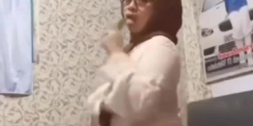 Bu Guru Salsa Pakai Timun