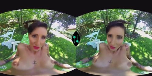 Gabrielle Gucci  Vr