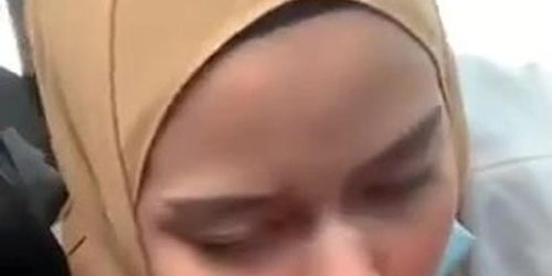 Awek Tudung Rakus