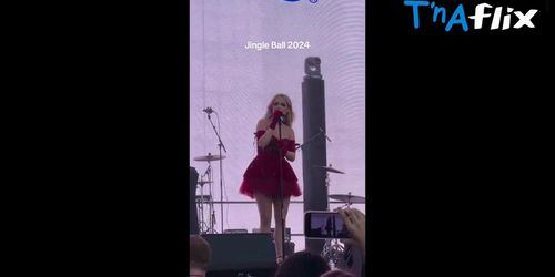 Mckenna Grace Breasts Scene in Mckenna Grace Sexy Cleavage On Iheartradio 102.7 Kiis Fm's Jingle Ball