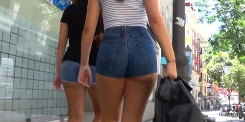 candid teen tight cheeky jean shorts