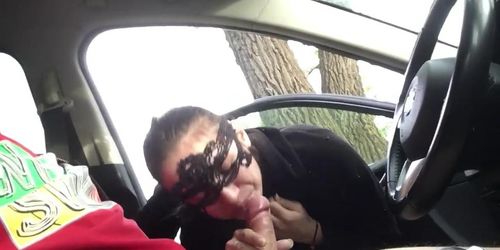 British Babe Gives Quick Blowjob in the Car