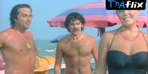 Anna Kanakis Breasts,  Bikini Scene  in Acapulco, Prima Spiaggia A Sinistra