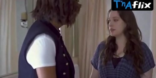 Kat Dennings Lesbian Scene  in Friendsgiving (Aisha Tyler)