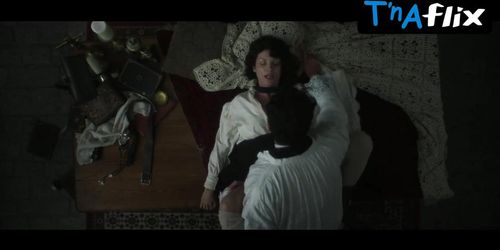 Najwa Nimri Sexy Scene  in The Red Virgin