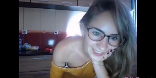 Beautiful blonde on cam orgasm