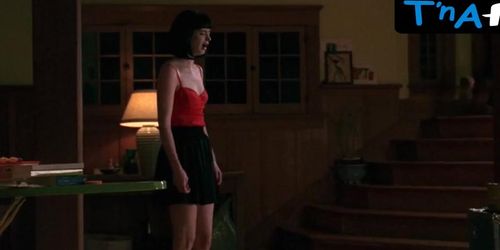 Krysten Ritter Sexy Scene  in L!Fe Happens