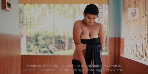 Benzir Islam 36DD cant control saree pallu