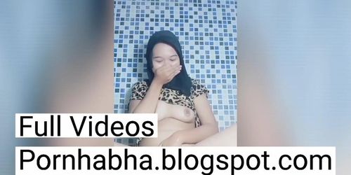 Hijab Polos Belajar Ngocok Memek Sempit