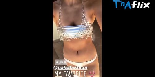 Julia Wieniawa-Narkiewicz Breasts,  Bikini Scene  in Julia Wieniawa-Narkiewicz Sexy Bikini