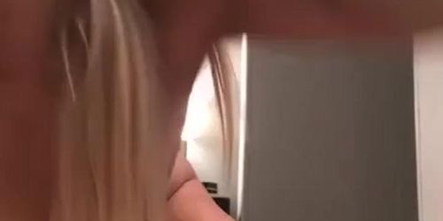 SQUIRTING IN BATHROOM (ONLYFANS)