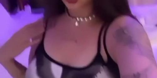 Curvy body slut 