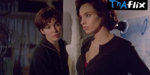 Beatrice Dalle Lesbian Scene  in A La Folie (Anne Parillaud)