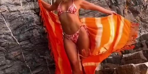 Olenka Zimmermann Bikini Scene  in Mande Quien Mande