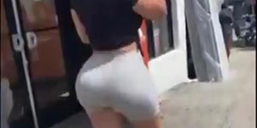 Sexy Phat Ass shot in public