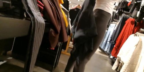 perfect ass teen shopping