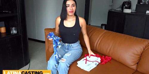 Latina Casting - Cute 18yo Amateur Jizzed By Gringo In Job Interview - Juliana Grandi