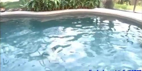 Vanessa Vixon Fucks Her Horny Stepson in Swimming Pool