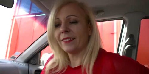 Blonde cougar fucked in a car 4935 2 1