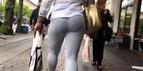 fit booty tight pocketless jeans