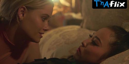 Virginia Gardner Lesbian Scene  in Marvel'S Runaways (Lyrica Okano)