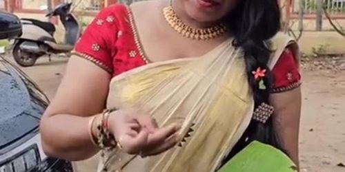 Jipsa Mallu Aunty