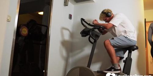 Redhead at the gym gets nailed rough