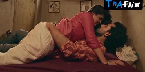 Sarika Salunkhe Sexy Scene  in Numbari