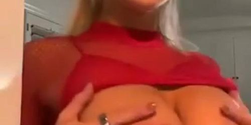 lindsey pelas nude livestream