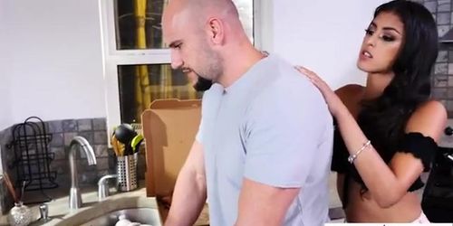 Sophia Leone Fucking In The Kitchen With Her Bubble Butt (Sophia Smith, Sophia Sterling)