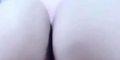 Bigg ass Indian girl ass clapping