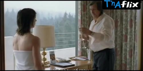 Isabelle Menke Underwear Scene  in Montag Kommen Die Fenster