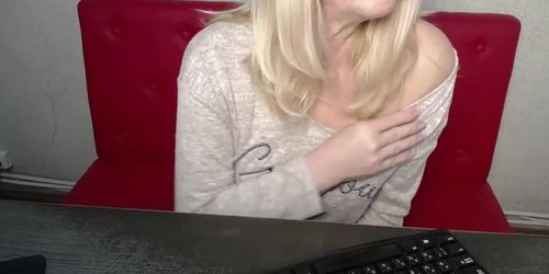 Blonde amateur MILF with glasses chatting on webcam show