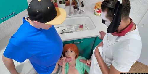 Sexy Lois Griffin Fucks StepSon Chris & Brian The In StepFamily Guy Parody xxx (Kris Knight, Lauren Phillips)