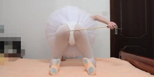 ballet femboy self spanking