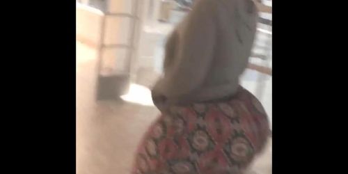 Huge Phat Ass Walking!