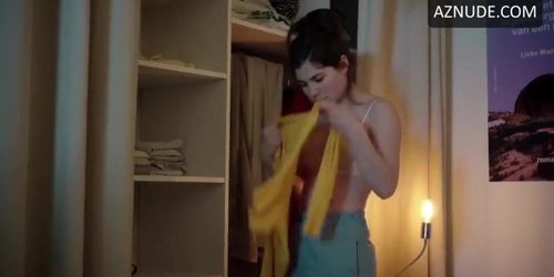 Hanna Van Vliet Breasts,  Underwear Scene  in Anne Plus