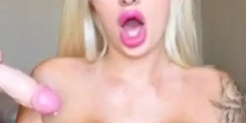 huge cumshot on bimbo boobs