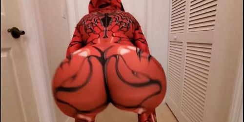 Curvy Spider-Pawg Twerks On Cock