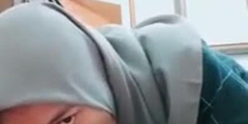 Hijaber Suka Kulum Kontol