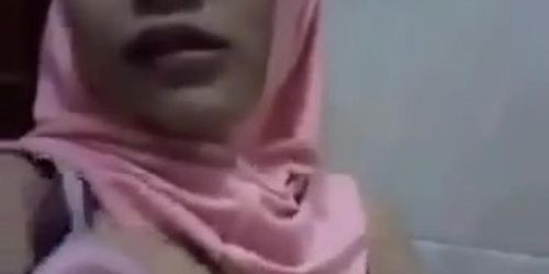 MALAY HIJAB GIRL HORNY asian breast 1